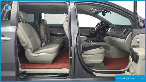 KIA CARNIVAL 9-SEATER PRESTIGE