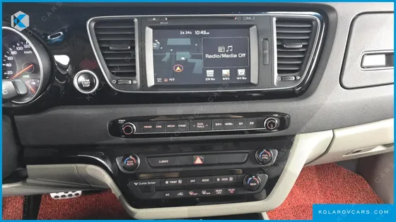 KIA CARNIVAL 9-SEATER PRESTIGE