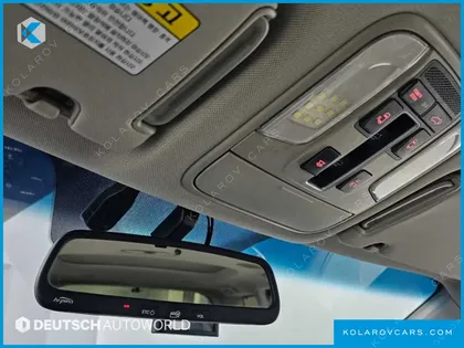 KIA CARNIVAL 9-SEATER PRESTIGE