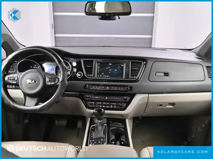 KIA CARNIVAL 9-SEATER PRESTIGE