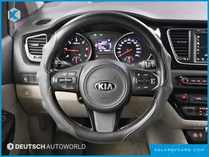 KIA CARNIVAL 9-SEATER PRESTIGE