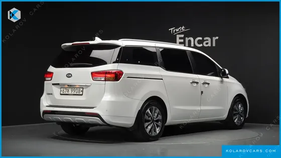KIA CARNIVAL 9-SEATER LUXURY