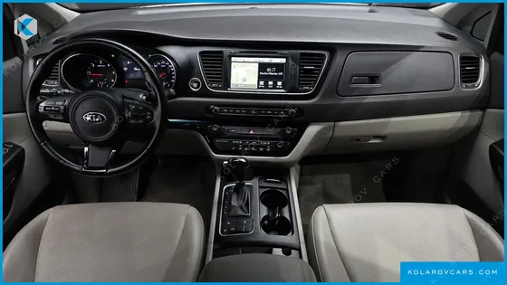 KIA CARNIVAL 9-SEATER LUXURY