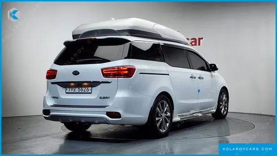KIA CARNIVAL 7-SEATER HI-LIMOUSINE (SPECIAL)