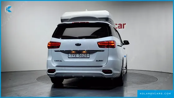 KIA CARNIVAL 7-SEATER HI-LIMOUSINE (SPECIAL)