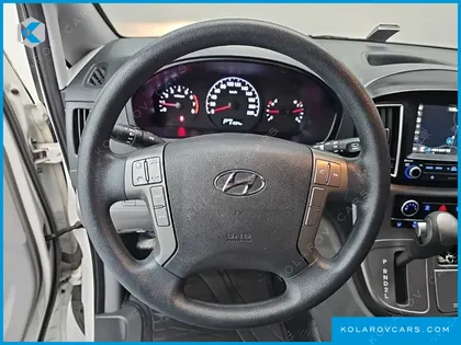 HYUNDAI STAREX VAN 3-SEATER LPI