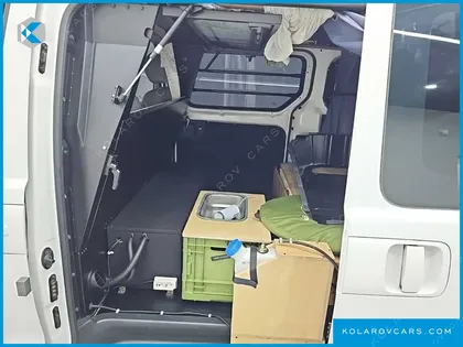 HYUNDAI STAREX VAN 3-SEATER LPI