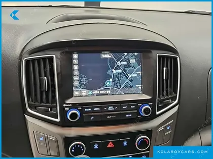 HYUNDAI STAREX VAN 3-SEATER LPI