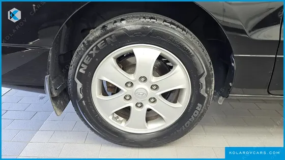 HYUNDAI STAREX 12-SEATER LPI