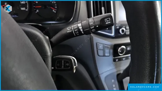 HYUNDAI STAREX 12-SEATER LPI