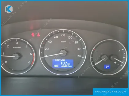 HYUNDAI STAREX WAGON 11-SEATER
