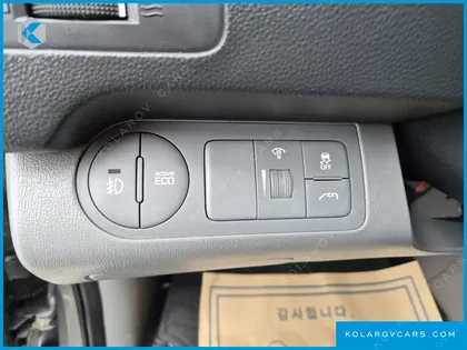 HYUNDAI STAREX WAGON 11-SEATER