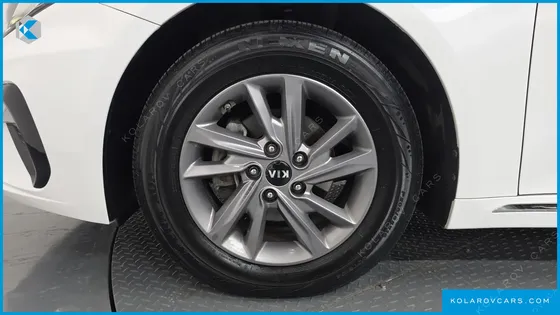 KIA K5 2.0 LPI RENTAL CAR
