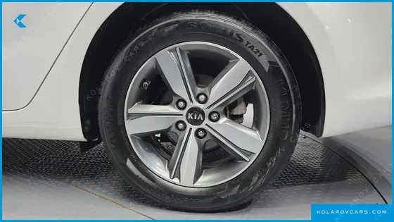 KIA K3 TRENDY