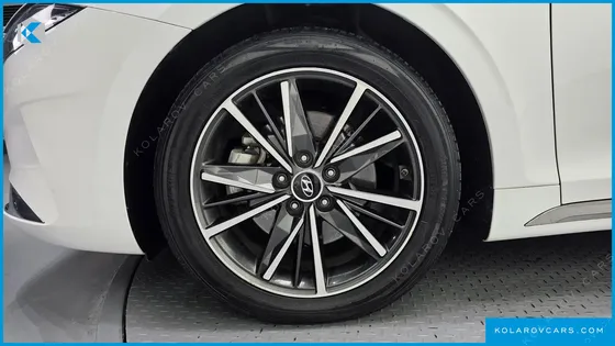 HYUNDAI GRANDEUR 2.5