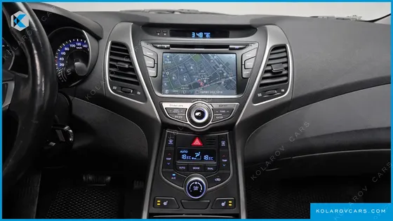 HYUNDAI ELANTRA (AVANTE) 1.6 GDI SMART