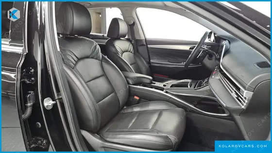 HYUNDAI GRANDEUR 3.3