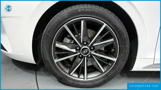HYUNDAI GRANDEUR 2.5