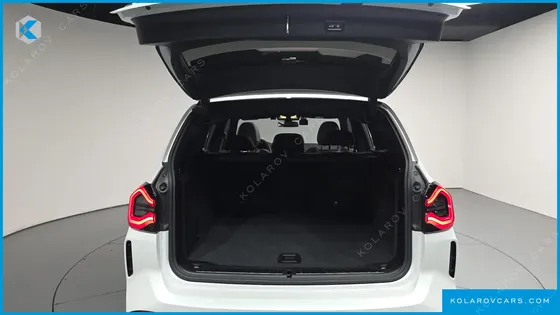 BMW IX3 M SPORTS