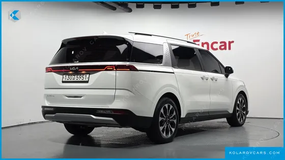 KIA CARNIVAL DIESEL 9-SEATER PRESTIGE