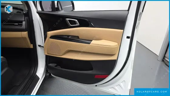 KIA CARNIVAL DIESEL 9-SEATER PRESTIGE