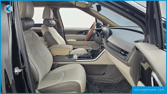 KIA CARNIVAL DIESEL 9-SEATER PRESTIGE