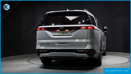 KIA CARNIVAL DIESEL 11-SEATER PRESTIGE