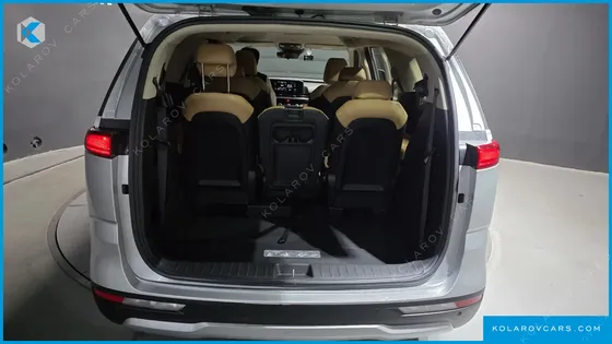 KIA CARNIVAL DIESEL 11-SEATER PRESTIGE