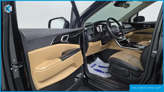 KIA CARNIVAL DIESEL 9-SEATER PRESTIGE
