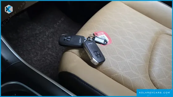 KIA CARNIVAL DIESEL 9-SEATER PRESTIGE