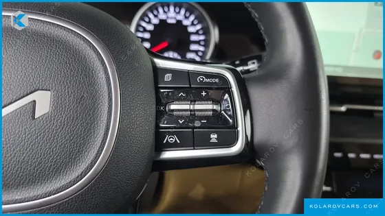 KIA CARNIVAL DIESEL 9-SEATER PRESTIGE