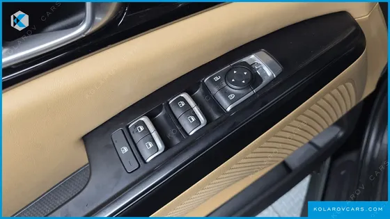 KIA CARNIVAL DIESEL 9-SEATER PRESTIGE