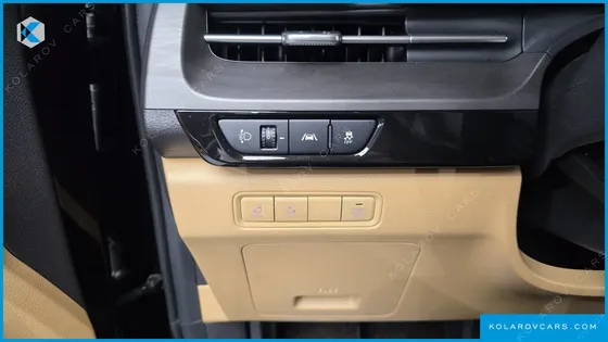 KIA CARNIVAL DIESEL 9-SEATER PRESTIGE