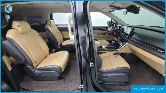 KIA CARNIVAL DIESEL 9-SEATER PRESTIGE