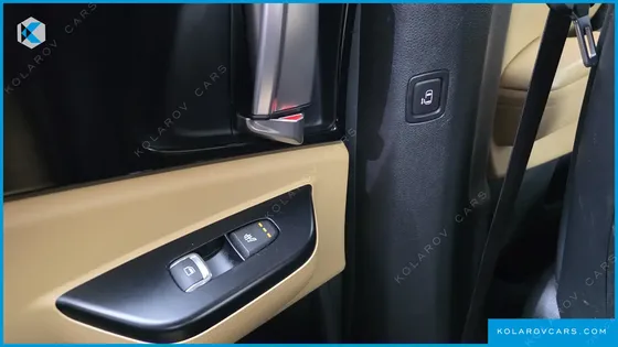 KIA CARNIVAL DIESEL 9-SEATER PRESTIGE