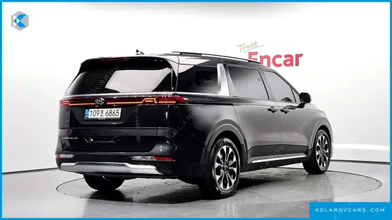 KIA CARNIVAL DIESEL 9-SEATER SIGNATURE
