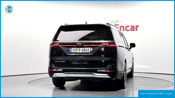 KIA CARNIVAL DIESEL 9-SEATER SIGNATURE