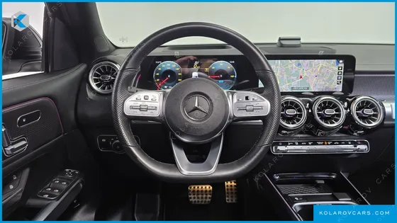 MERCEDES EQB EQB300 4MATIC AMG LINE