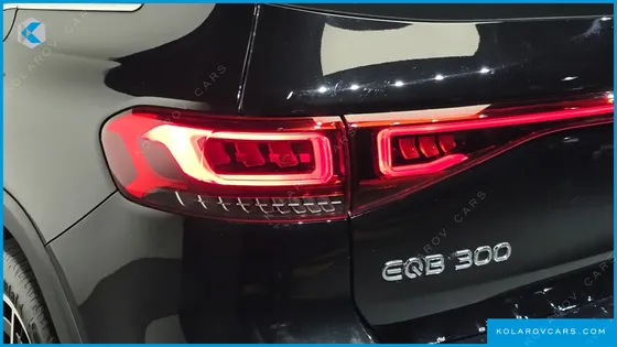 MERCEDES EQB EQB300 4MATIC AMG LINE
