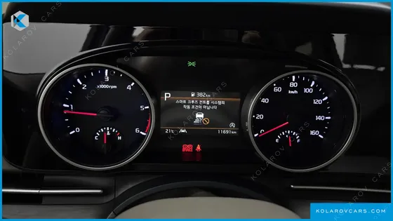 KIA CARNIVAL DIESEL 11-SEATER PRESTIGE