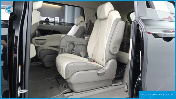 KIA CARNIVAL DIESEL 11-SEATER PRESTIGE