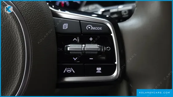KIA CARNIVAL DIESEL 11-SEATER PRESTIGE