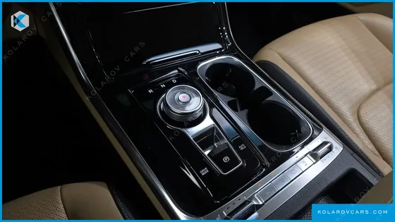 KIA CARNIVAL DIESEL 7-SEATER NOBLESSE