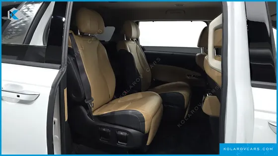 KIA CARNIVAL DIESEL 7-SEATER NOBLESSE