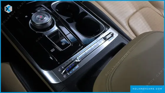 KIA CARNIVAL DIESEL 7-SEATER NOBLESSE