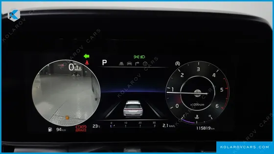 KIA CARNIVAL DIESEL 9-SEATER SIGNATURE