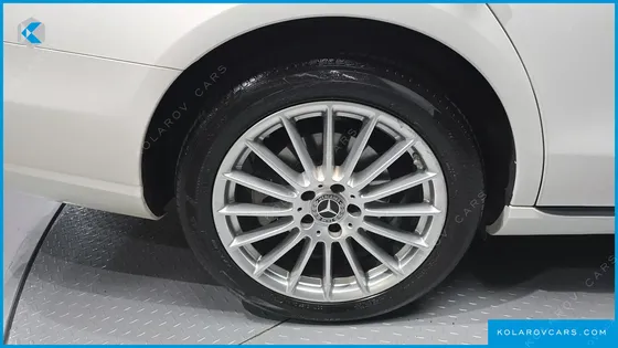 MERCEDES E-CLASS E220D 4MATIC EXCLUSIVE