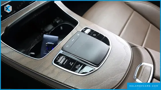 MERCEDES E-CLASS E220D 4MATIC EXCLUSIVE