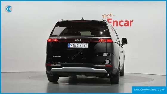 KIA CARNIVAL GASOLINE 11-SEATER PRESTIGE