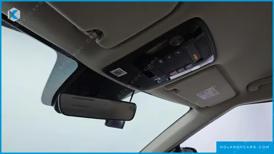 KIA CARNIVAL GASOLINE 11-SEATER PRESTIGE